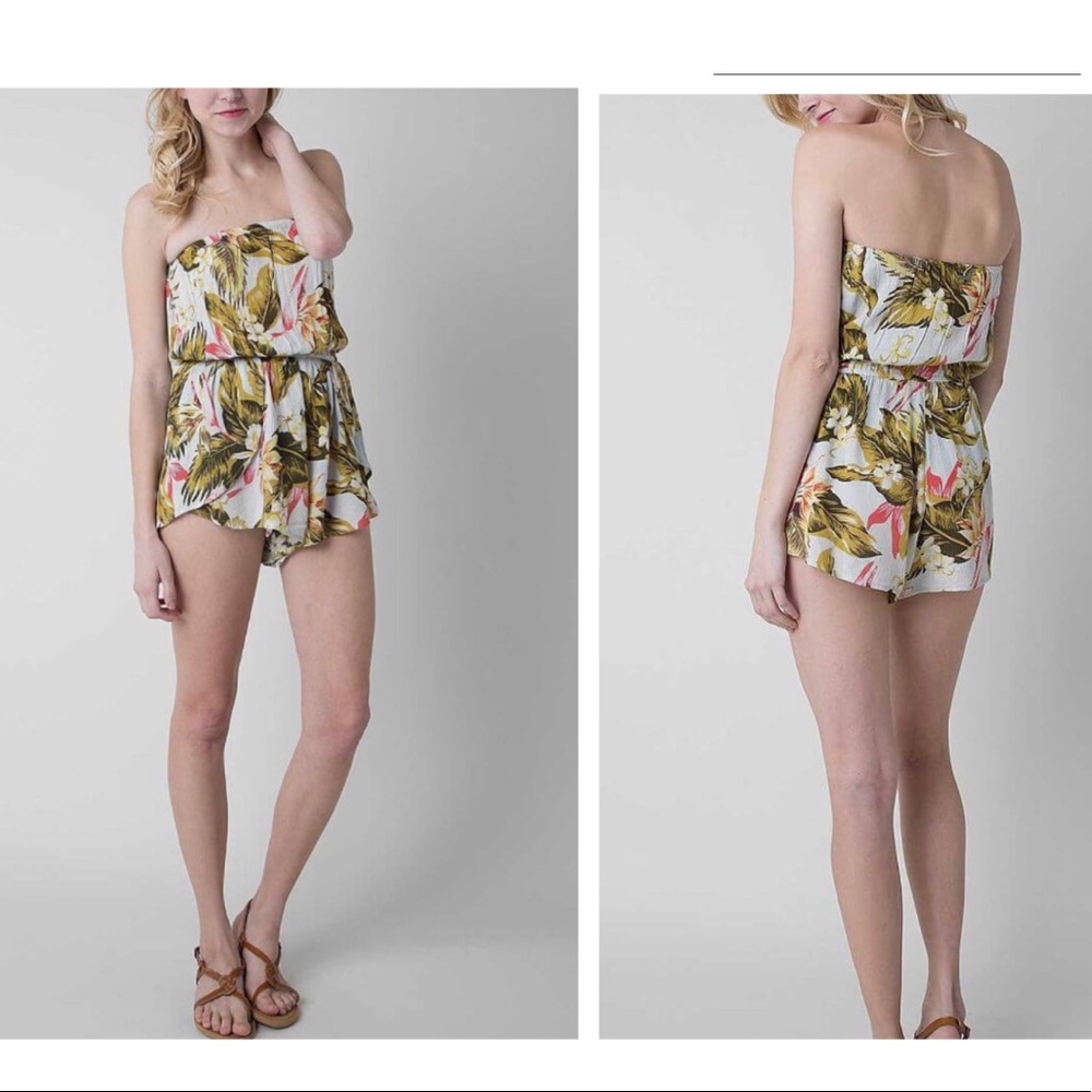 Billabong Aloha Yo Strapless Romper Size  Medium